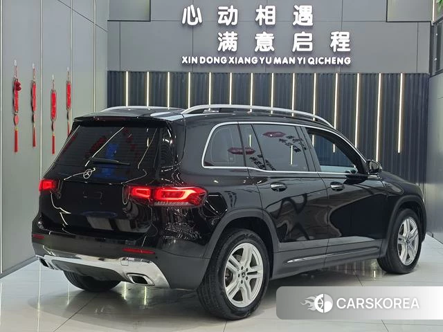 Mercedes-Benz GLB 2023 Черный из Китая, фото 3