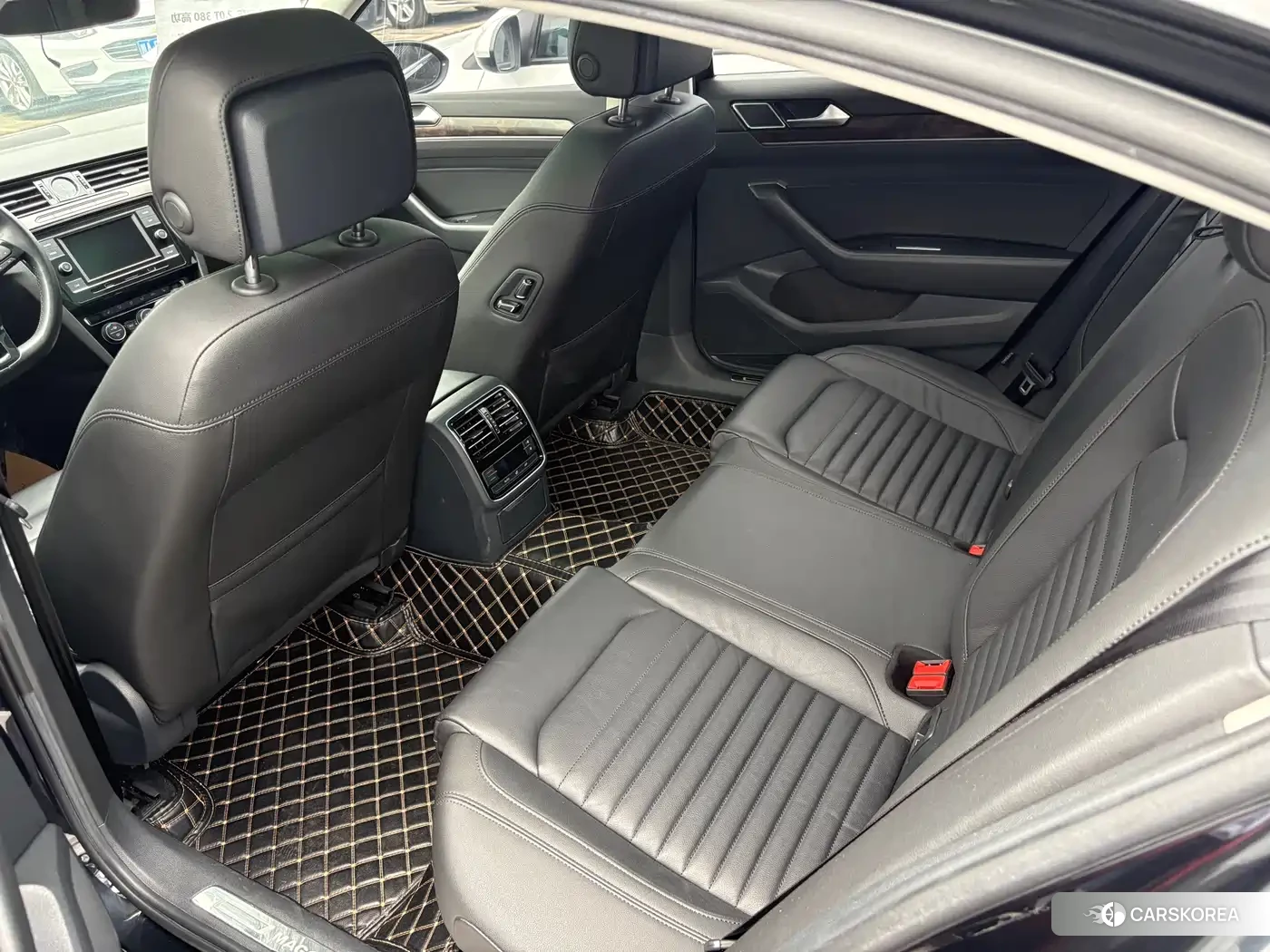 Volkswagen Magotan id 4565363 из Китая 10