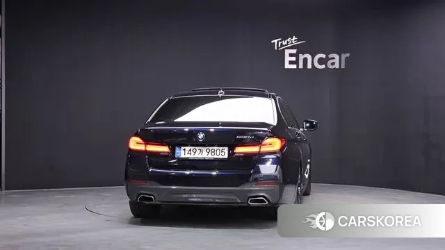 BMW 5 Series (G30) id 3611727 из Кореи 13