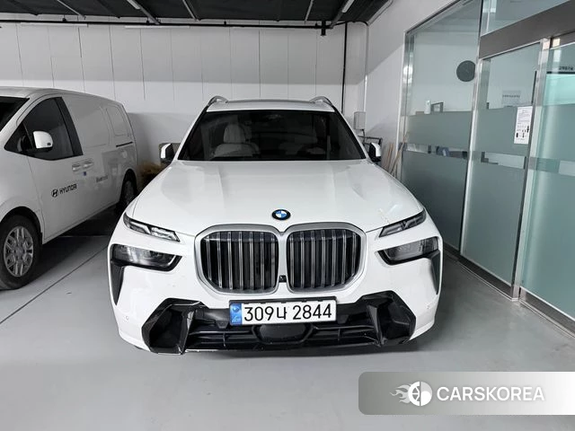 BMW X7 (G07) 2024 Белый из Кореи, фото 5