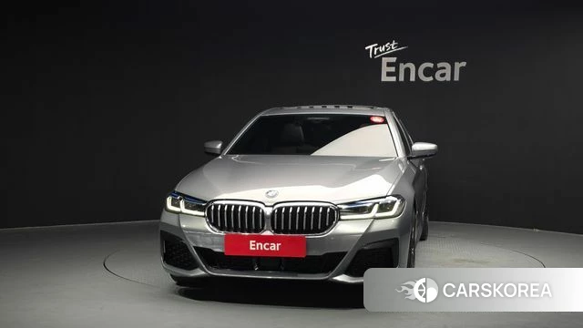 BMW 5 Series (G30) id 4401063 из Кореи 23