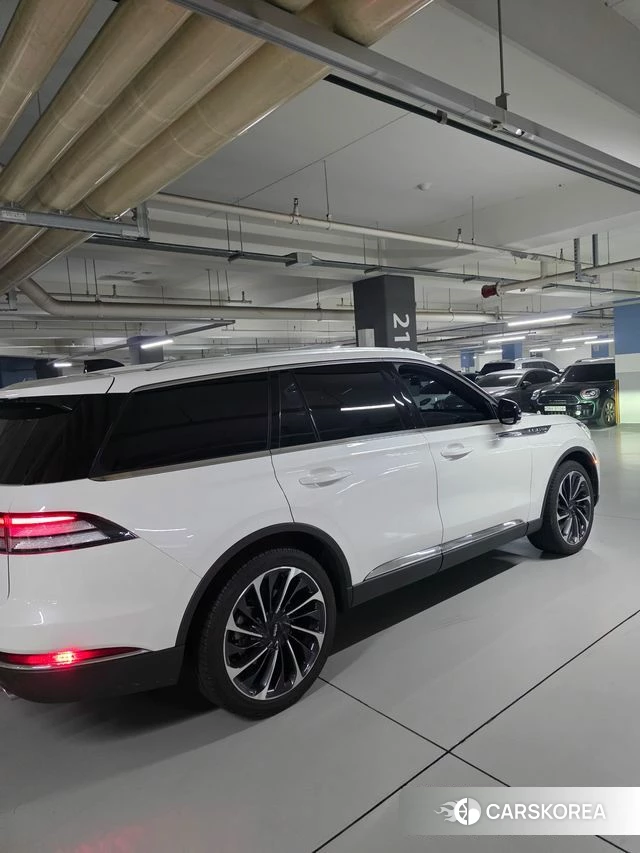 Lincoln Aviator 2nd generation 2025 Белый из Кореи, фото 3