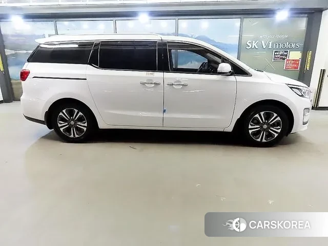 Kia The New Carnival id 3380643 из Кореи 13