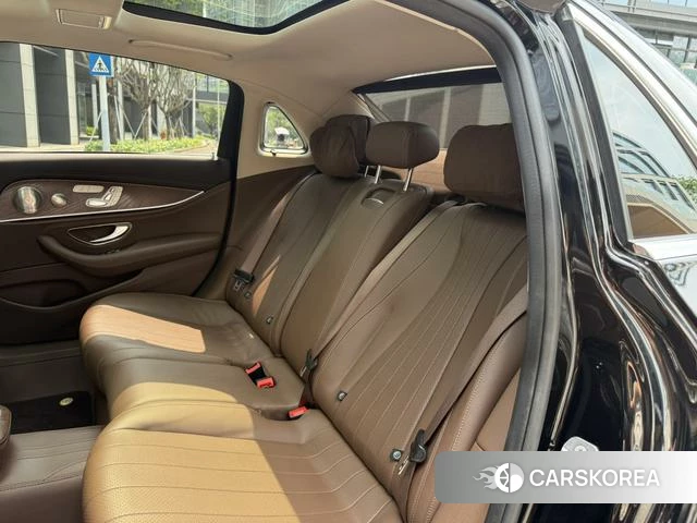 Mercedes-Benz E-class id 4278032 из Китая 15