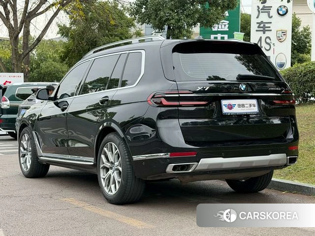 BMW X7 2024 Черный из Китая, фото 6