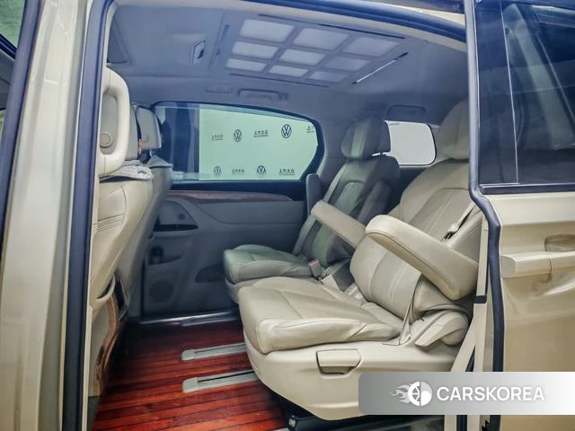 Buick GL8 2019 Шампань из Китая, фото 4