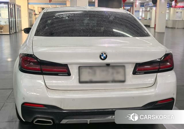 BMW 5 series 2022 Белый из Китая, фото 3