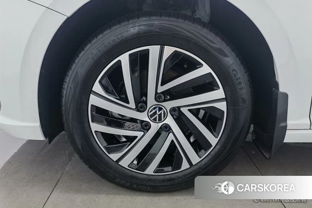 Volkswagen Lavida id 4258474 из Китая 17