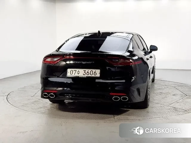 Kia Stinger id 3558121 из Кореи 13