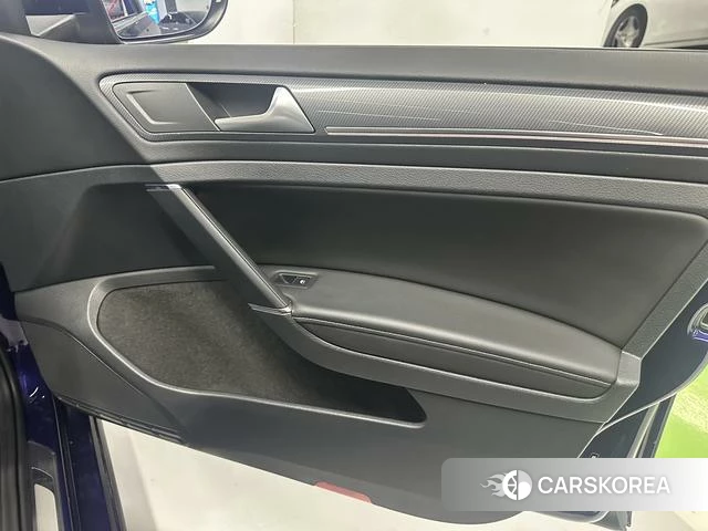 Volkswagen Golf id 4335061 из Китая 9