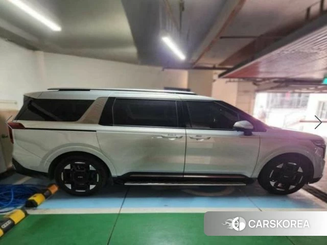 Kia The New Carnival 4th Generation 2024 Светло-серебряный цвет из Кореи, фото 6