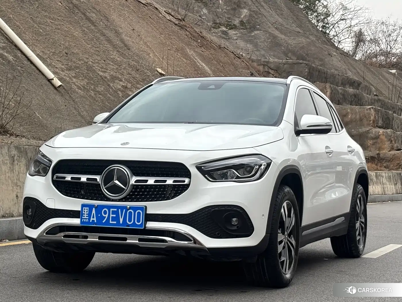 Mercedes-Benz GLA 2023 Белый из Китая, фото 3