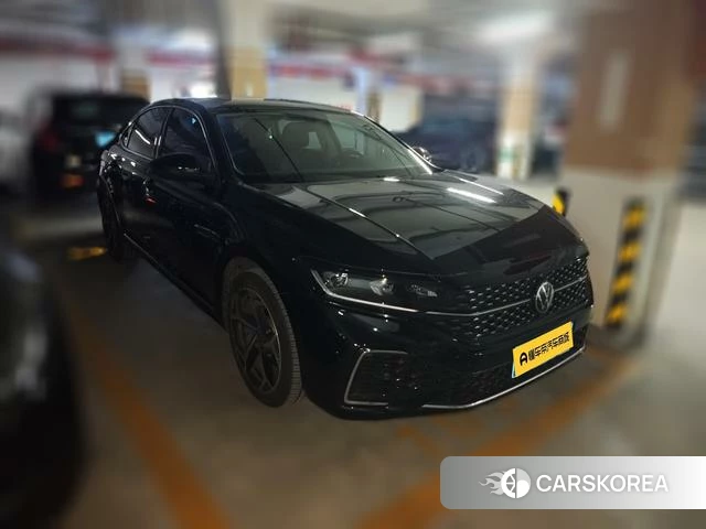 Volkswagen Passat 2023 Черный из Китая, фото 3