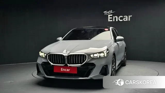 BMW 5 Series (G60) id 3359410 из Кореи 13