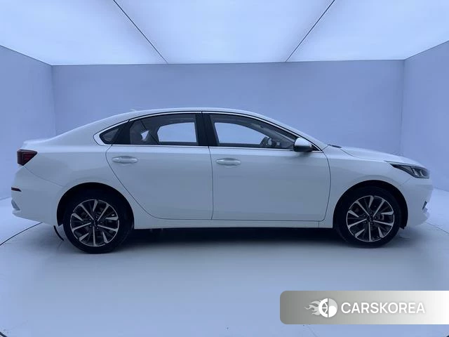 Kia K3 id 4299745 из Китая 17
