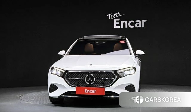 Mercedes-Benz E-Class W214 id 4279589 из Кореи 23
