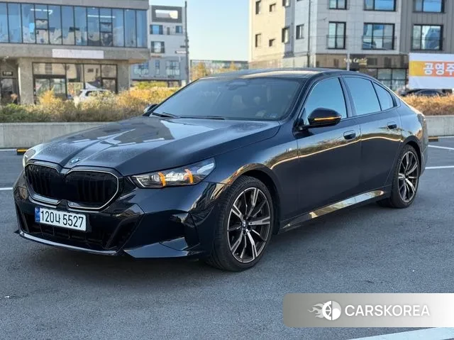 BMW 5 Series (G60) id 3487352 из Кореи 8