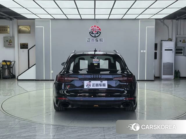 Audi RS 4 id 4259418 из Китая 9
