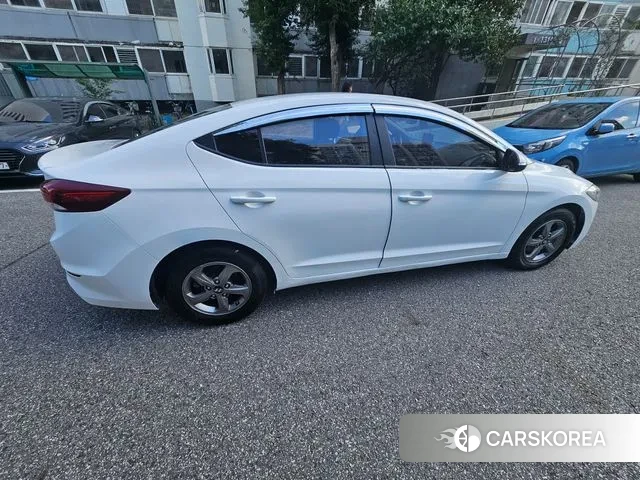 Hyundai Avante AD id 3179471 из Кореи 4