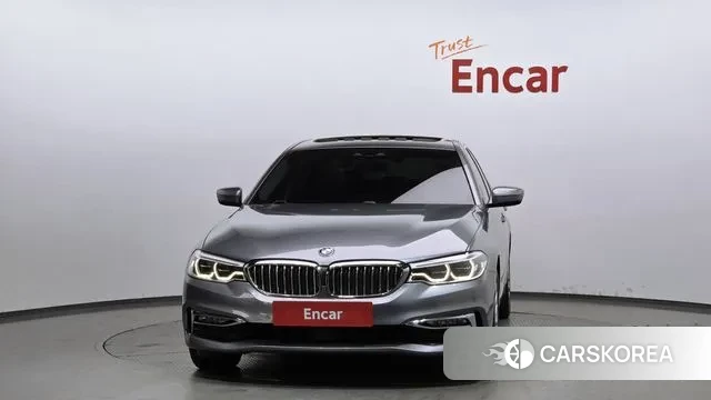 BMW 5 Series (G30) id 3641506 из Кореи 13