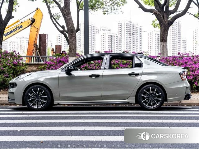 Lynk 03 2021 Белый из Китая, фото 5