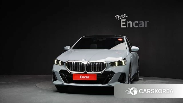 BMW 5 Series (G60) id 3817547 из Кореи 13