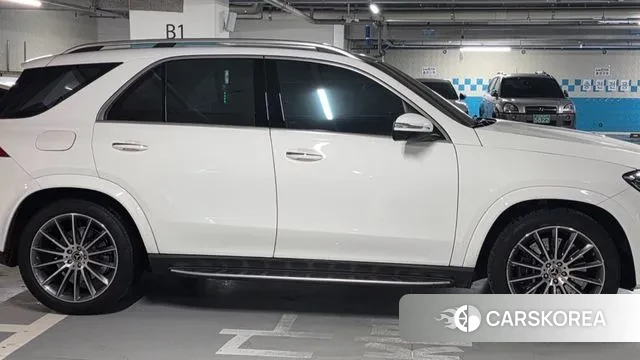 Mercedes-Benz GLE-Class W167 2023 Белый из Кореи, фото 3