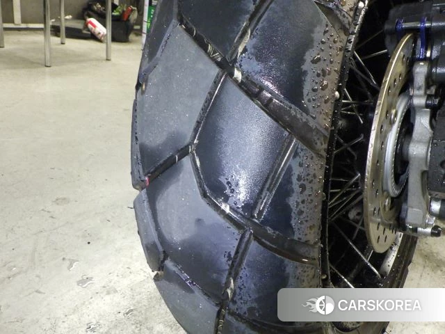 Honda X-ADV 750 id 4184336 из Японии 17