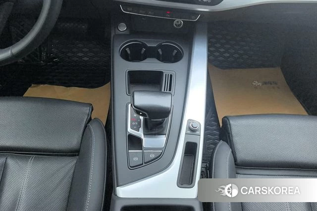 Audi A4L id 4212240 из Китая 10