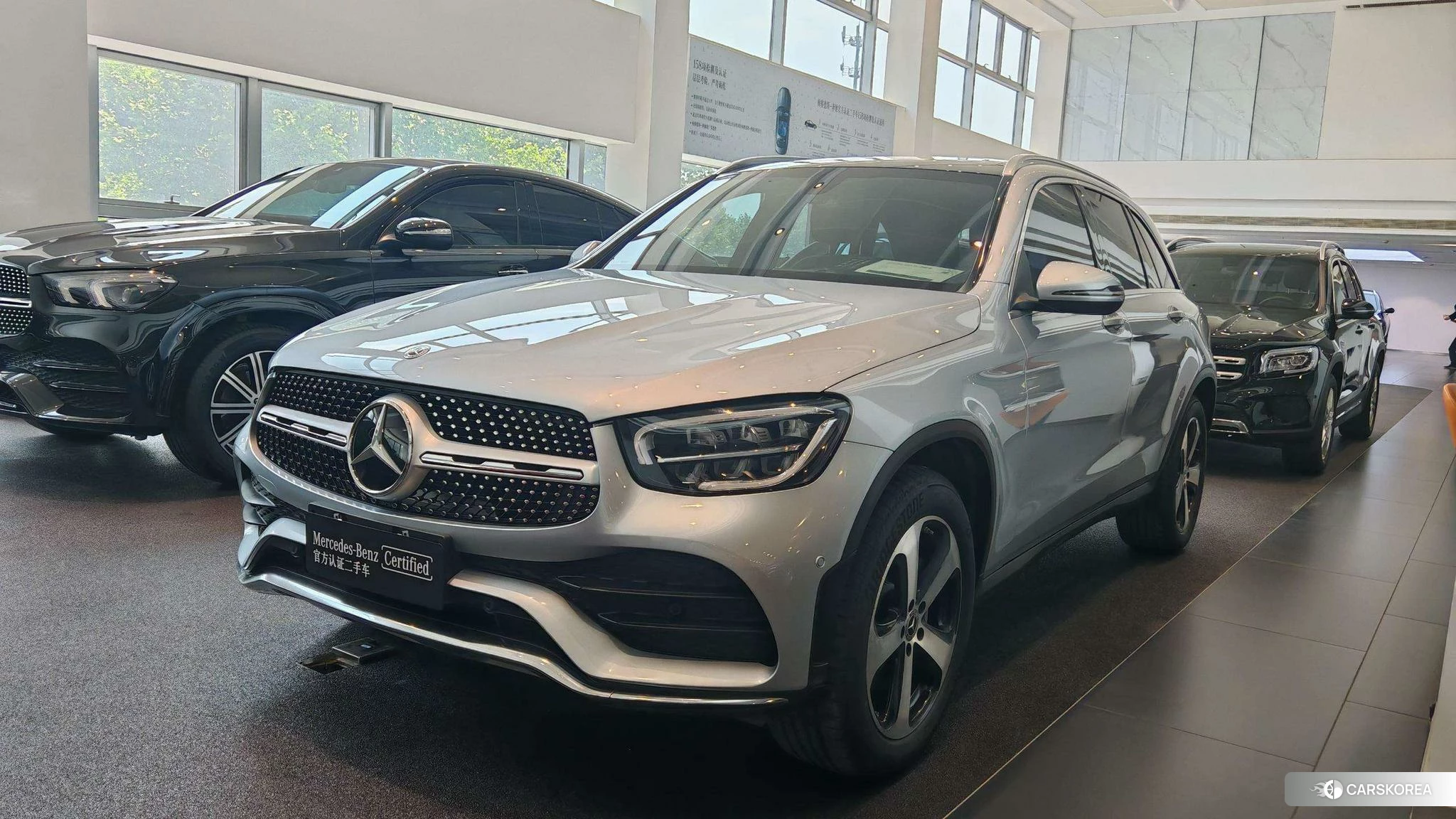 Mercedes-Benz GLC 2021 Серебристо-серый из Китая, фото 4