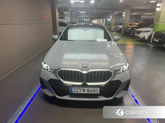 BMW 5 Series (G60) id 3805571 из Кореи 13