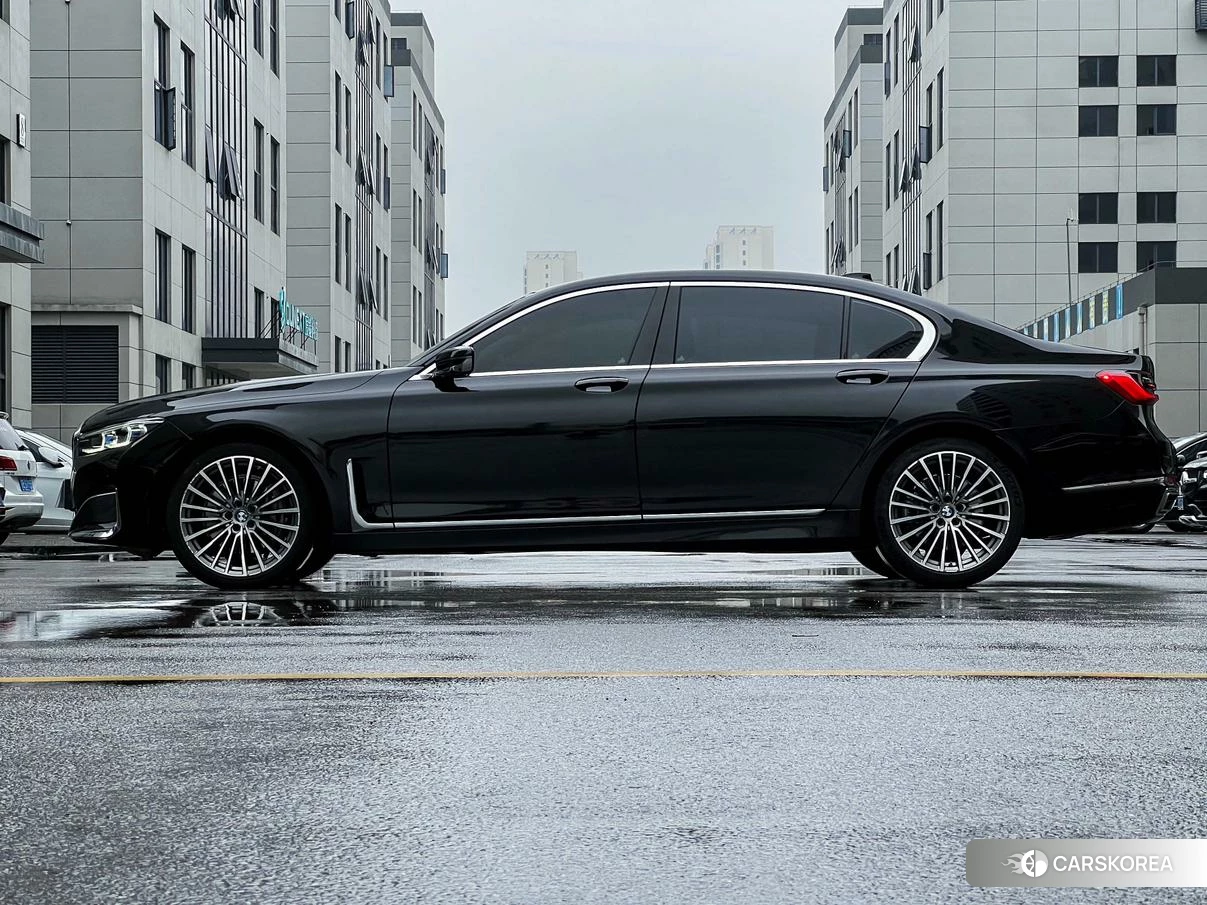 BMW 7 series 2021 Черный из Китая, фото 3