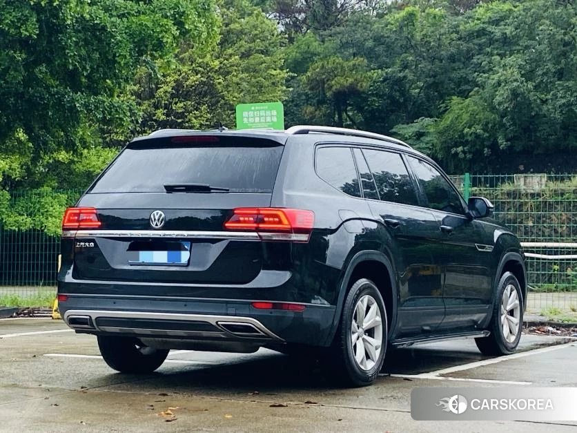 Volkswagen Tourang 2019 Черный из Китая, фото 3