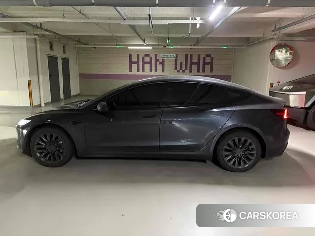 Tesla Model 3 2025 Серый из Кореи, фото 5