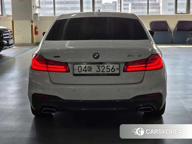 BMW 5 Series (G30) id 4918898 из Кореи 13