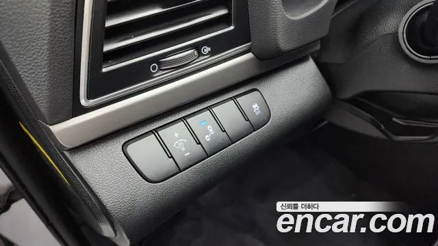 Hyundai Avante AD id 2684371 из Кореи 13