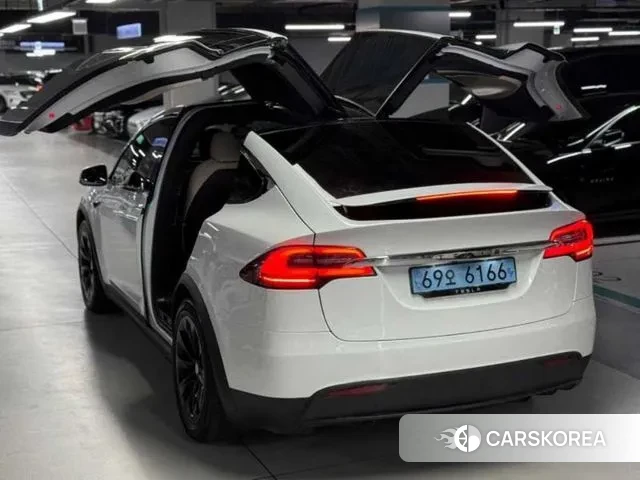 Tesla Model X id 3473997 из Кореи 13