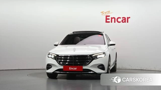 Mercedes-Benz E-Class W214 id 4853947 из Кореи 23