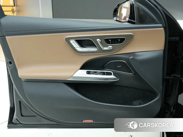 Mercedes-Benz E-Class id 4387596 из Китая 16