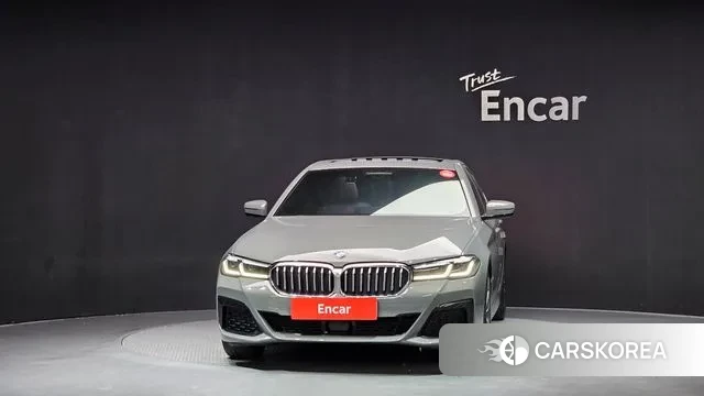 BMW 5 Series (G30) id 3412362 из Кореи 13