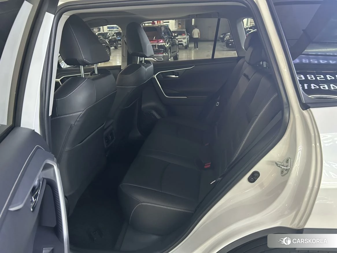 Toyota RAV4 id 4510419 из Китая 7
