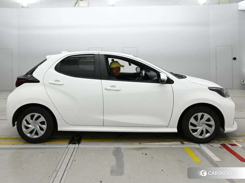 Toyota Yaris 2022 из Японии, фото 3