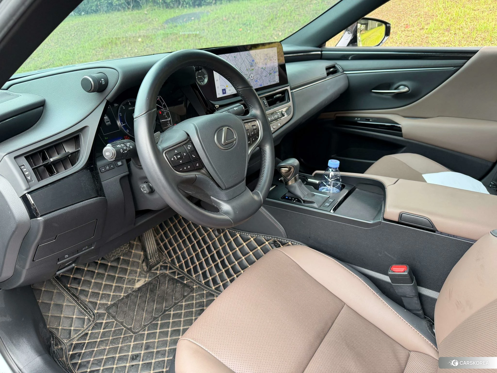 Lexus ES 2024 Серебристо-серый из Китая, фото 6