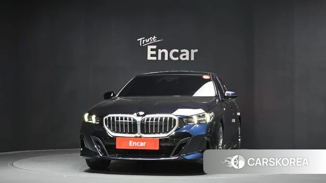 BMW 5 Series (G60) id 3841180 из Кореи 13