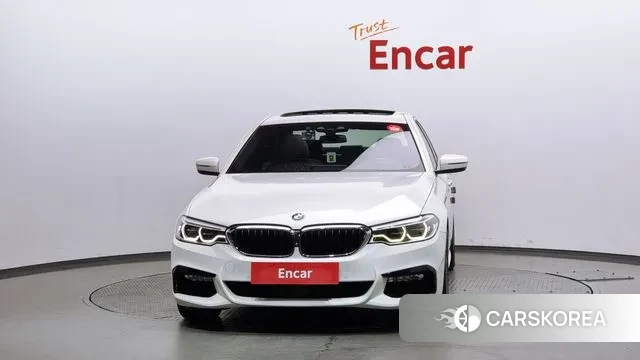 BMW 5 Series (G30) id 3045624 из Кореи 13