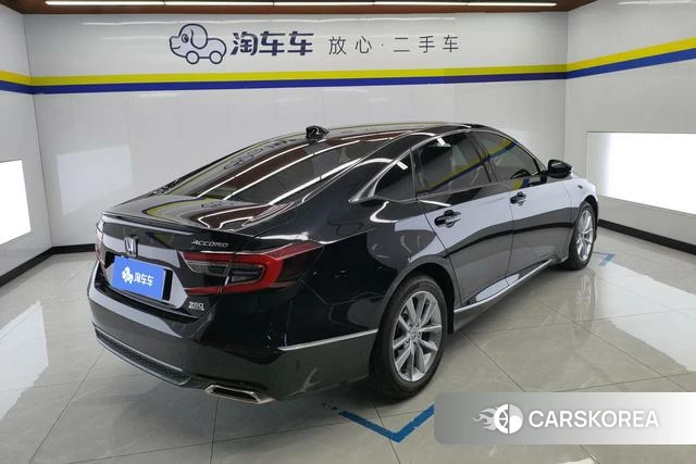 Honda Accord id 4321381 из Китая 10
