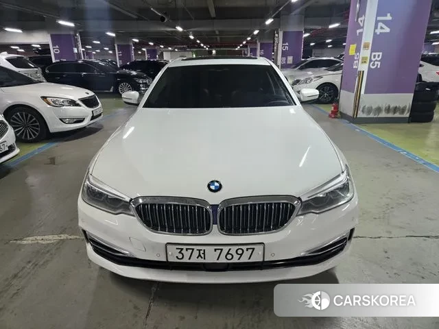 BMW 5 Series (G30) id 3449387 из Кореи 8