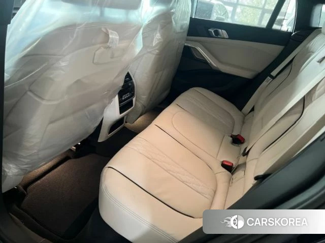 BMW X6 (G06) 2026 Черный из Кореи, фото 3