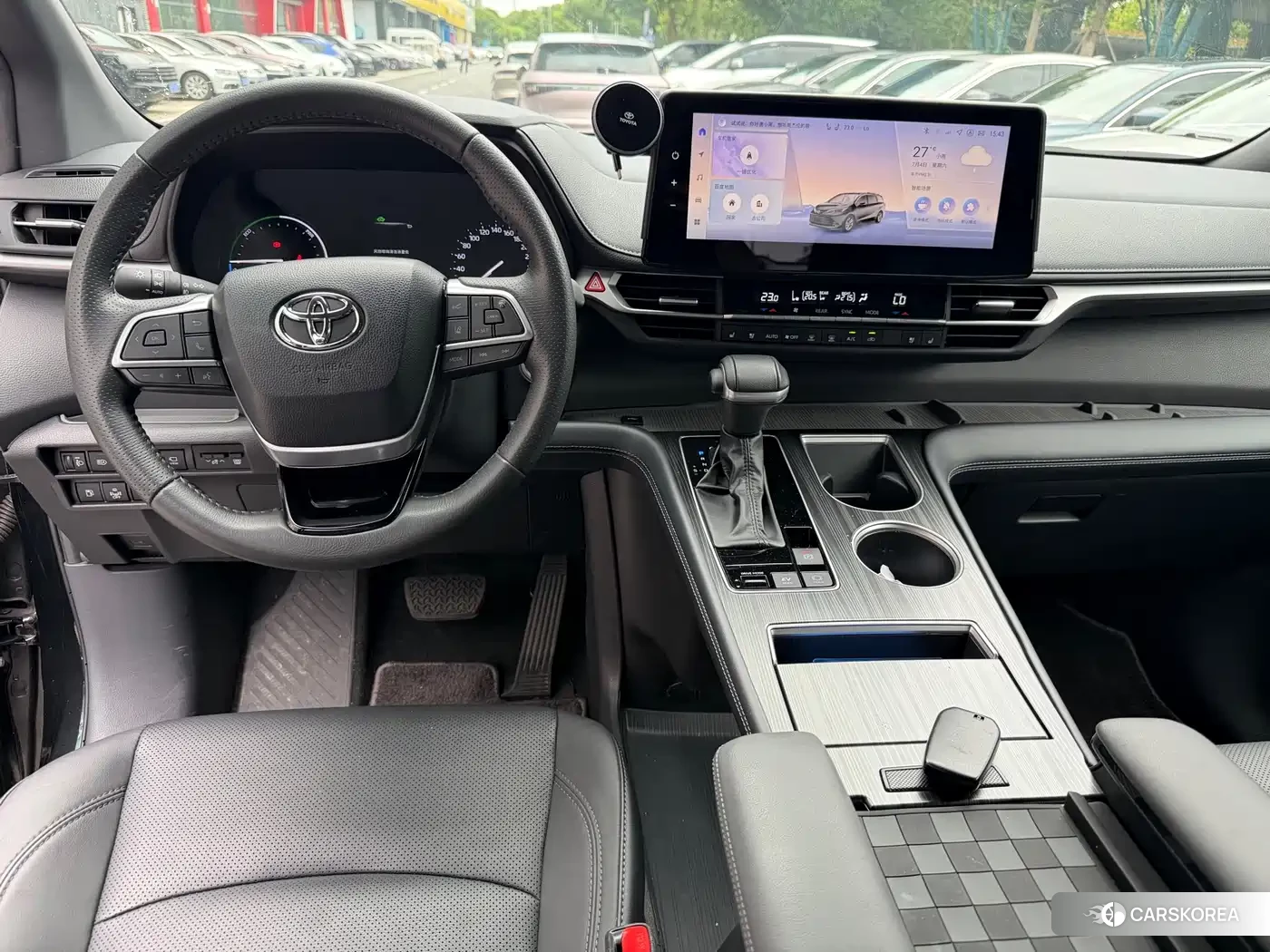 Toyota Sienna 2025 Черный из Китая, фото 3