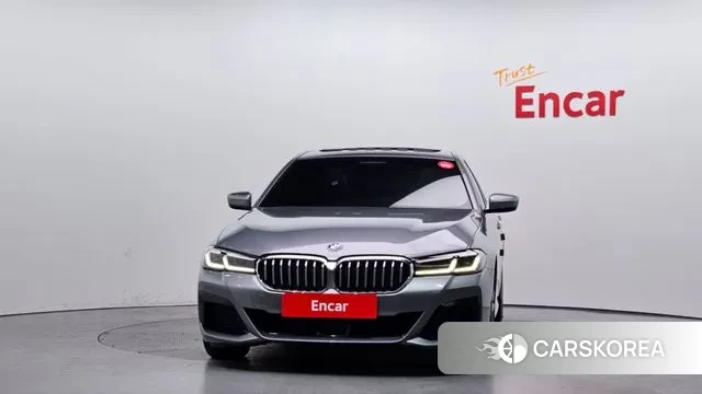 BMW 5 Series (G30) id 3420838 из Кореи 13